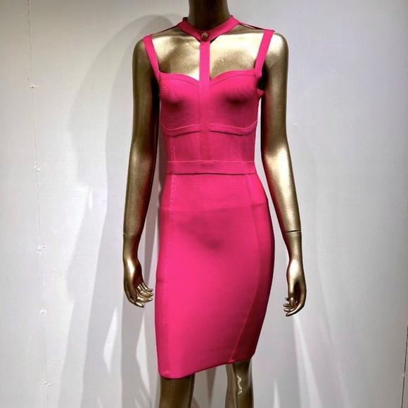 Hot pink rayon halter neck bandage dress - Picture 11 of 14